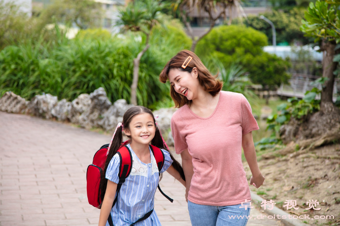 学校图片素材：学校，学习的起点