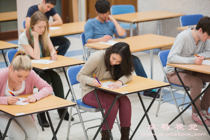 学生图片素材：学生的成长之路