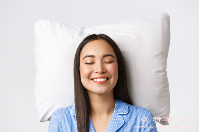 睡觉图片素材：让睡眠回归自然，健康放心开启新一天