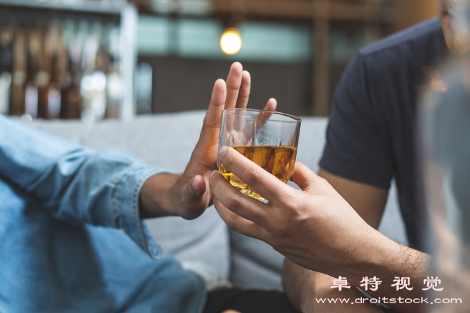 酒图片素材：饮酒文化的多彩世界