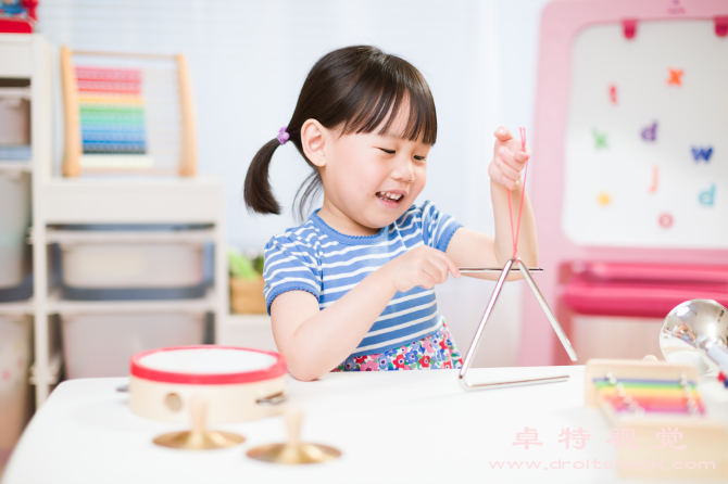 幼儿园视频素材（探究幼儿园教育的意义和方法）