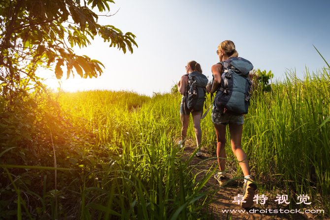 旅行 徒步视频素材（徒步旅行步行探索自然的乐趣）