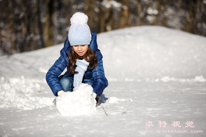 玩雪视频素材（欢乐冰雪时光玩雪的乐趣与技巧）