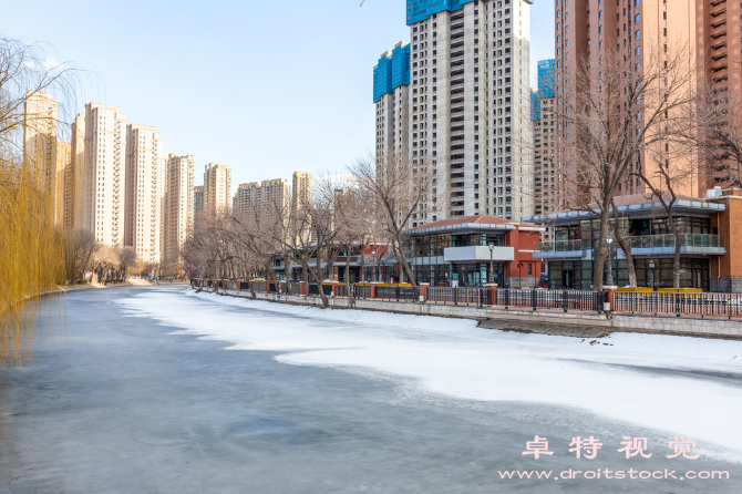 城市雪景视频素材（冬日雪城城市化的白色魅力）