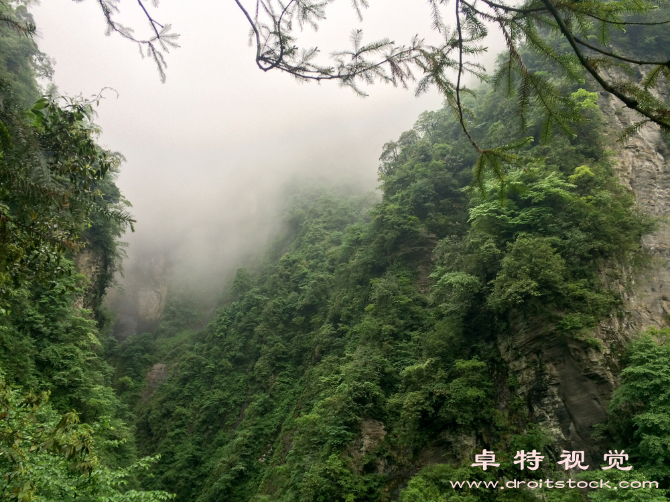 峨眉山图片素材