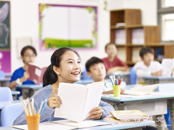 小学生图片