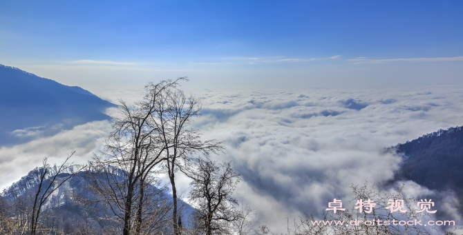 爬山图片图片素材